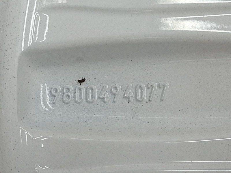 Recambio de llanta aluminio para citroën c4 cactus 1.2 vti 82 referencia OEM IAM 9800494077  