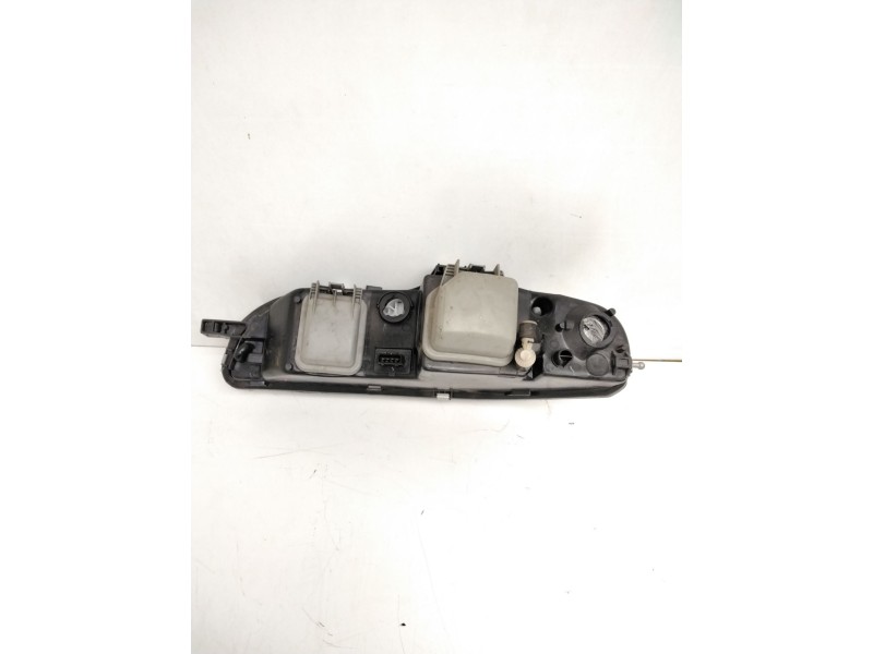 Recambio de faro derecho para fiat brava (182) jtd 105 / 100 sx referencia OEM IAM DEPO6611120R  01027861