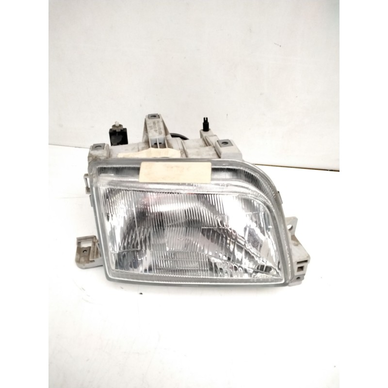 Recambio de faro derecho para renault clio ii fase i (b/cbo) 1.9 d referencia OEM IAM 085511115  