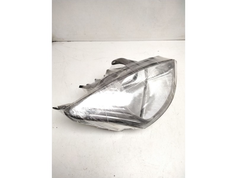 Recambio de faro derecho para ford focus berlina (cap) ghia referencia OEM IAM 084311144R  