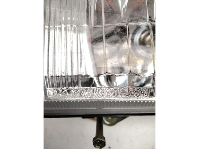 Recambio de faro derecho para nissan bluebird berlina./combi.(u11) esprit berlina referencia OEM IAM IKI1116  11447