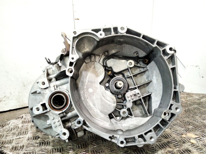 Recambio de caja cambios para opel zafira / zafira family b (a05) 1.9 cdti (m75) referencia OEM IAM 55192042  