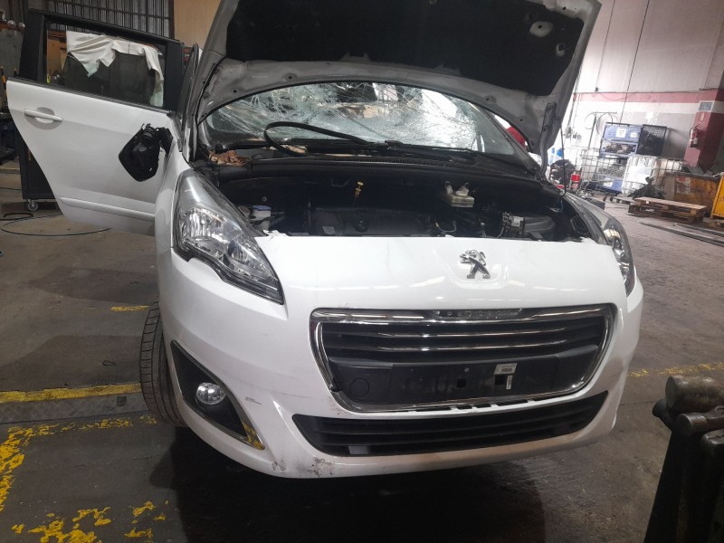 peugeot 5008 (0u_, 0e_) del año 2014
