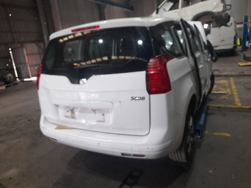 peugeot 5008 (0u_, 0e_) del año 2014