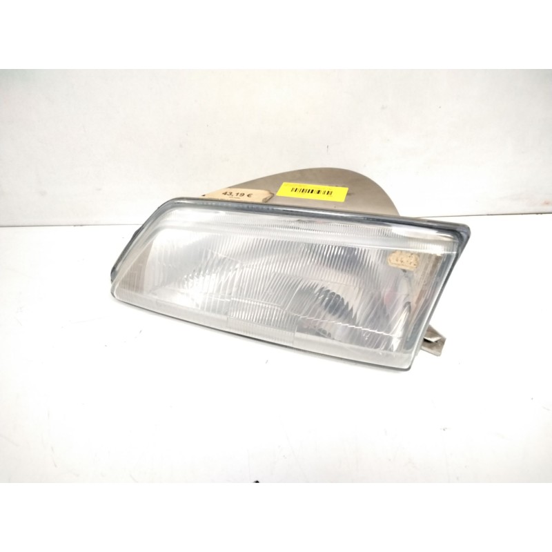 Recambio de faro izquierdo para peugeot 106 (s1) 1.4 diesel cat referencia OEM IAM 1071010  