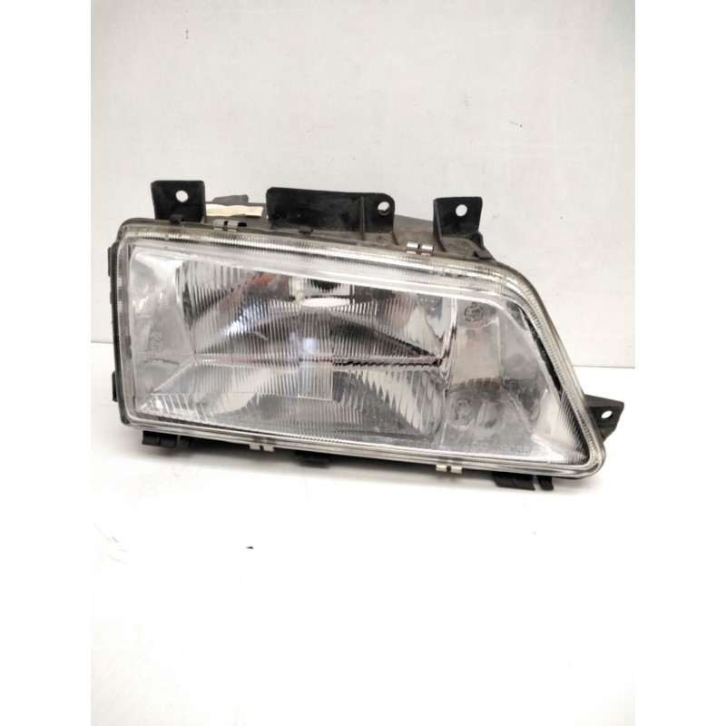 Recambio de faro derecho para peugeot 405 berlina clim referencia OEM IAM JS033304R  