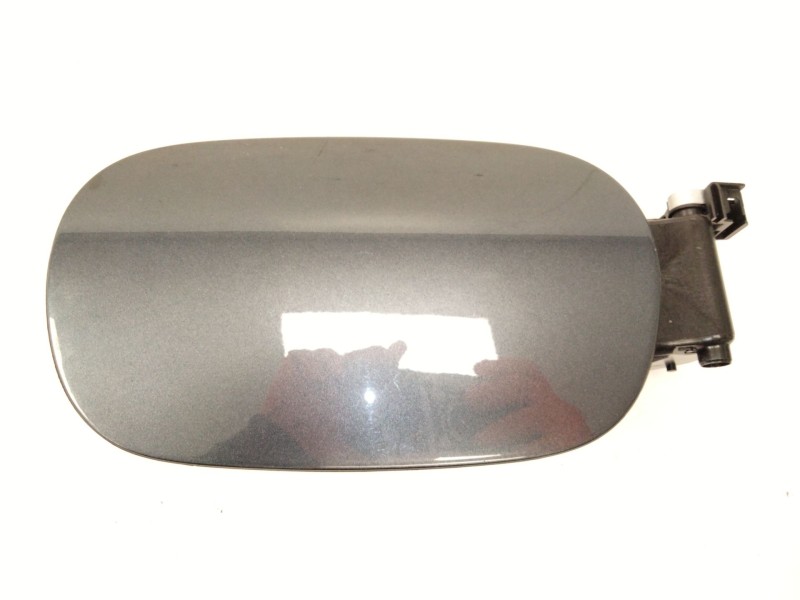 Recambio de tapa exterior combustible para mercedes-benz clase c (w205) c 220 bluetec / d (205.002, 205.004) referencia OEM IAM 