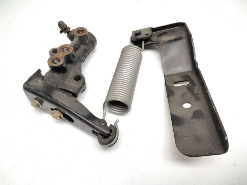 Recambio de compensador de frenada para nissan terrano ii (r20) 2.7 tdi 4wd referencia OEM IAM 464007F000  