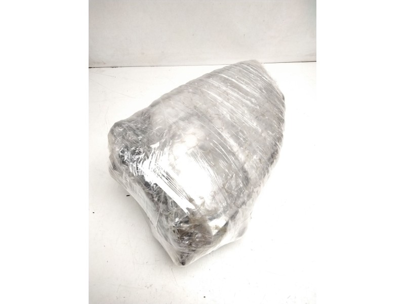 Recambio de faro derecho para renault maxity referencia OEM IAM 8931721  