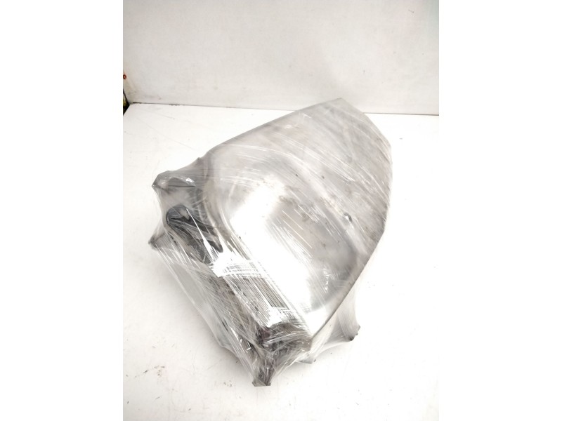 Recambio de faro derecho para renault maxity referencia OEM IAM 8931721  