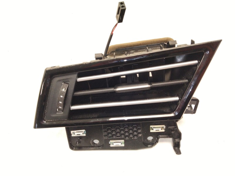 Recambio de aireador izquierdo para volkswagen passat b8 variant (3g5, cb5) 2.0 tdi 4motion referencia OEM IAM 3G1819701  