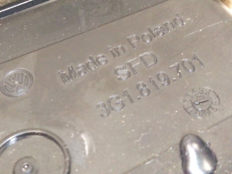 Recambio de aireador izquierdo para volkswagen passat b8 variant (3g5, cb5) 2.0 tdi 4motion referencia OEM IAM 3G1819701  