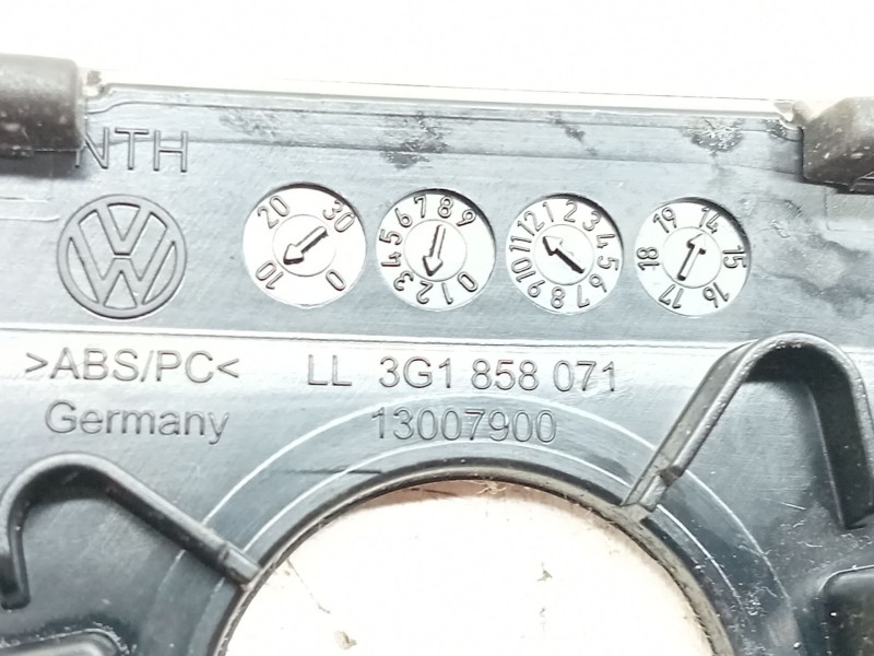 Recambio de moldura para volkswagen passat b8 variant (3g5, cb5) 2.0 tdi 4motion referencia OEM IAM 3G1858971  