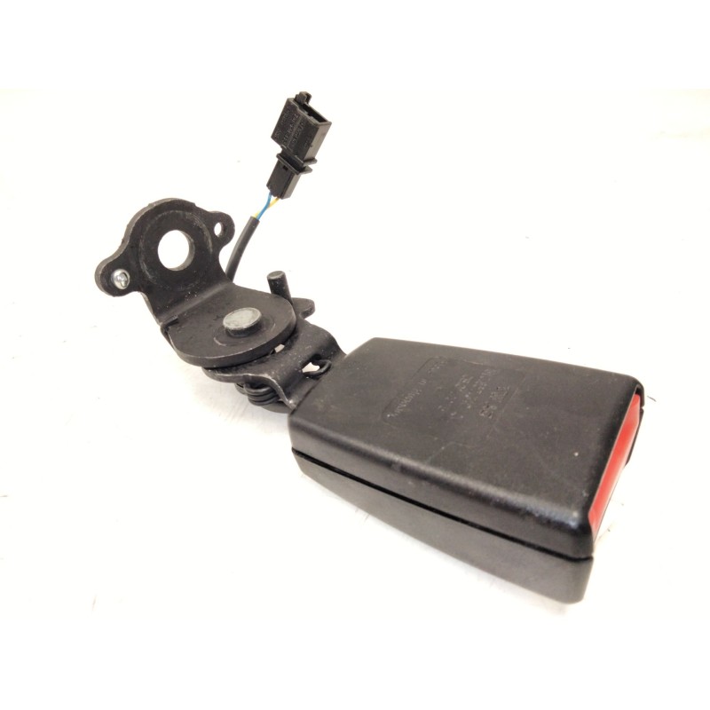 Recambio de enganche cinturon trasero derecho para volkswagen passat b8 variant (3g5, cb5) 2.0 tdi 4motion referencia OEM IAM 8V
