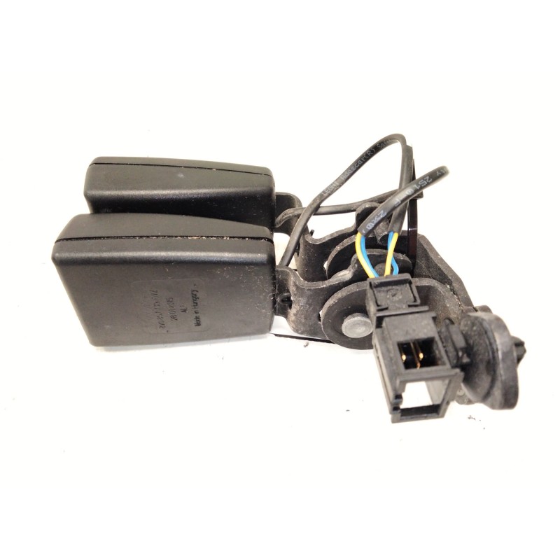 Recambio de enganche cinturon trasero central para volkswagen passat b8 variant (3g5, cb5) 2.0 tdi 4motion referencia OEM IAM 8V