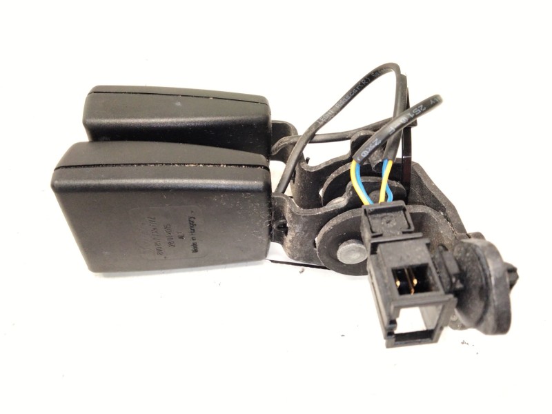 Recambio de enganche cinturon trasero central para volkswagen passat b8 variant (3g5, cb5) 2.0 tdi 4motion referencia OEM IAM 8V