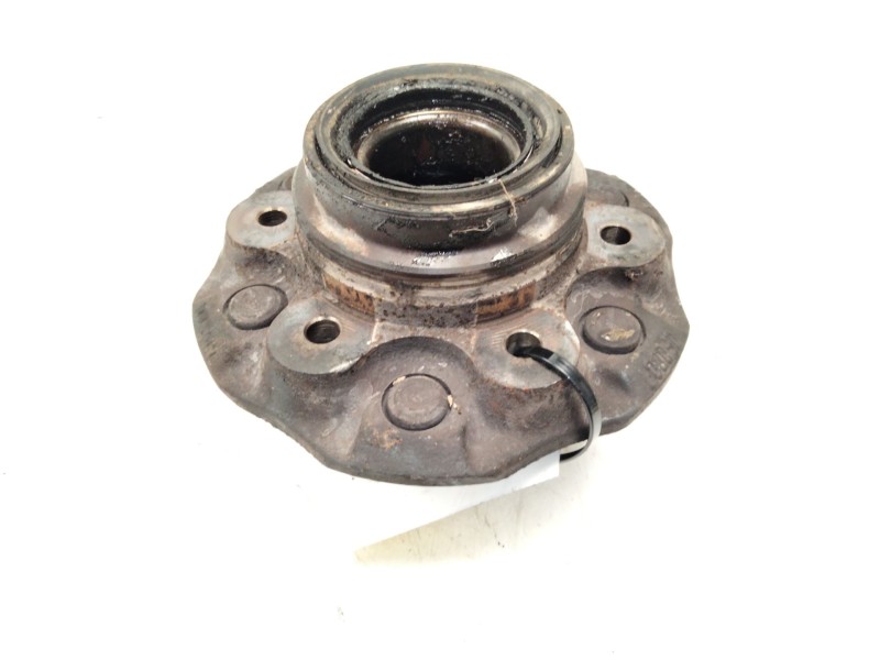 Recambio de buje delantero izquierdo para nissan terrano ii (r20) 2.7 tdi 4wd referencia OEM IAM   