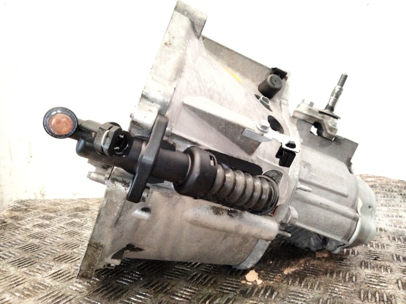 Recambio de caja cambios para peugeot 5008 (0u_, 0e_) 1.6 16v referencia OEM IAM 20DP56 7742518 