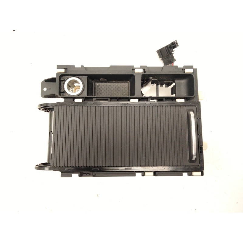 Recambio de portavasos para volkswagen passat b8 variant (3g5, cb5) 2.0 tdi 4motion referencia OEM IAM 3G0862531  