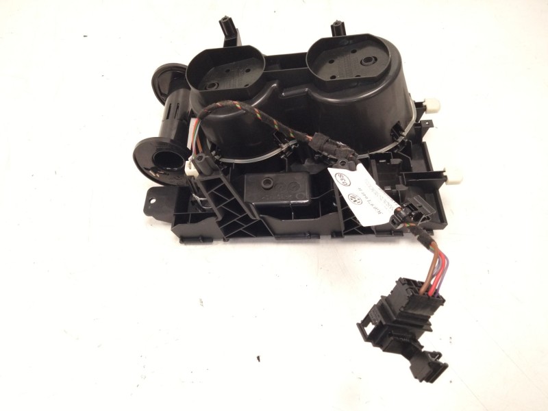 Recambio de portavasos para volkswagen passat b8 variant (3g5, cb5) 2.0 tdi 4motion referencia OEM IAM 3G0862531  