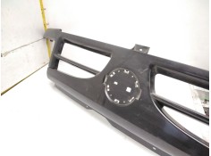 Recambio de rejilla delantera para nissan interstar furgón (x70) dci 80 referencia OEM IAM 8200135305   2