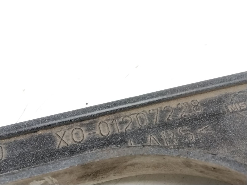 Recambio de rejilla delantera para nissan trade caja/chasis 2.3 d referencia OEM IAM X001207228  