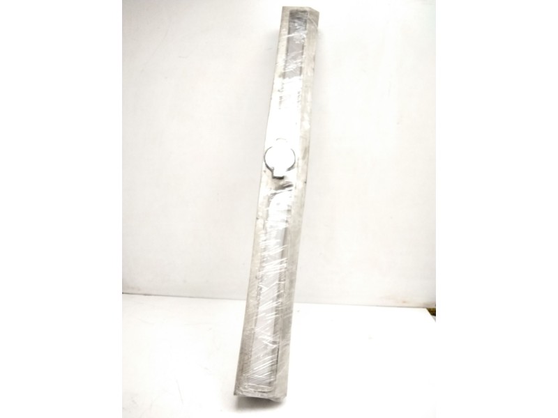 Recambio de rejilla delantera para nissan trade caja/chasis 2.3 d referencia OEM IAM X001207228  