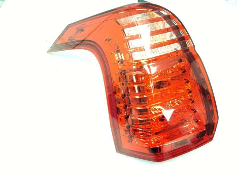 Recambio de piloto trasero derecho para peugeot 5008 (0u_, 0e_) 1.6 16v referencia OEM IAM 9672666580  