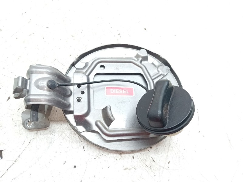 Recambio de tapa exterior combustible para infiniti ex 30d referencia OEM IAM   