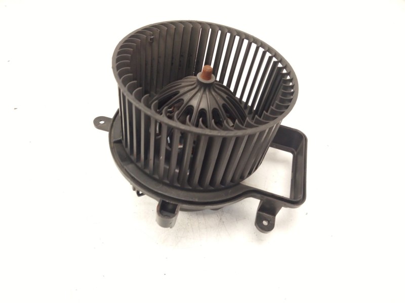 Recambio de motor calefaccion para peugeot 5008 (0u_, 0e_) 1.6 16v referencia OEM IAM T3953002  