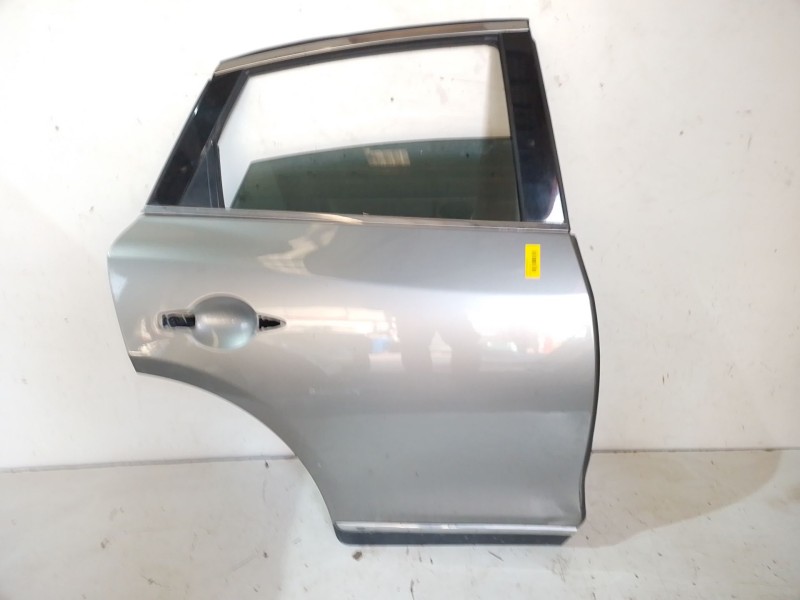 Recambio de puerta trasera derecha para infiniti ex 30d referencia OEM IAM   