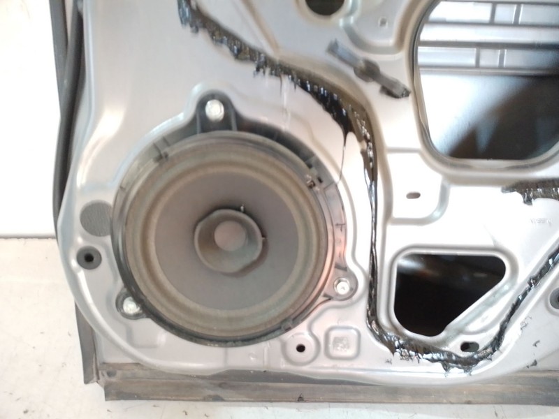 Recambio de puerta trasera derecha para infiniti ex 30d referencia OEM IAM   