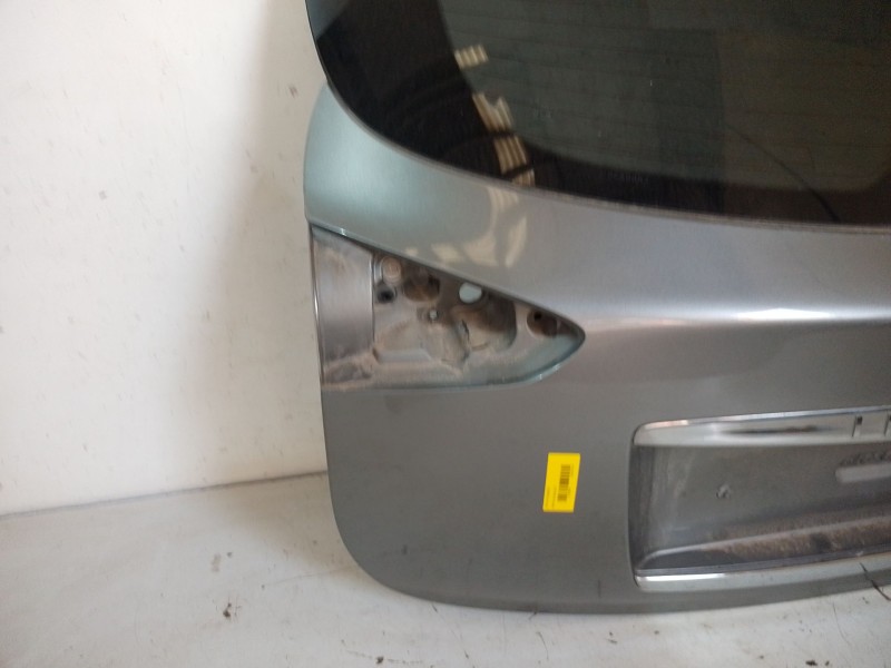 Recambio de porton trasero para infiniti ex 30d referencia OEM IAM   