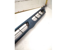 Recambio de rejilla delantera para nissan serena (c23m) 2.3 diesel referencia OEM IAM 623101C400  VERDE