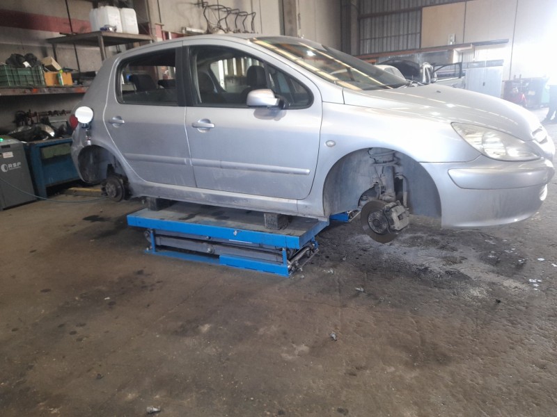 peugeot 307 (3a/c) del año 2001