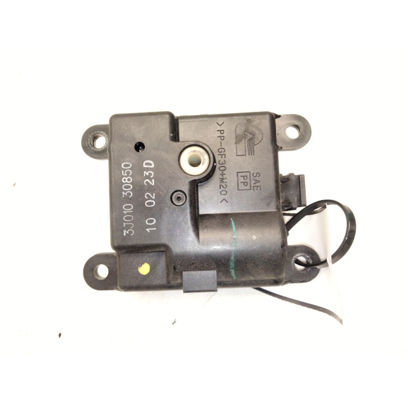 Recambio de motor de trampillas para infiniti ex 30d referencia OEM IAM 3J01030850  