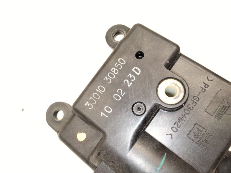 Recambio de motor de trampillas para infiniti ex 30d referencia OEM IAM 3J01030850  