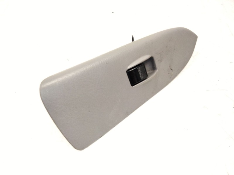 Recambio de mando elevalunas delantero derecho para mazda premacy (cp) 1.9 (cp8w) referencia OEM IAM   