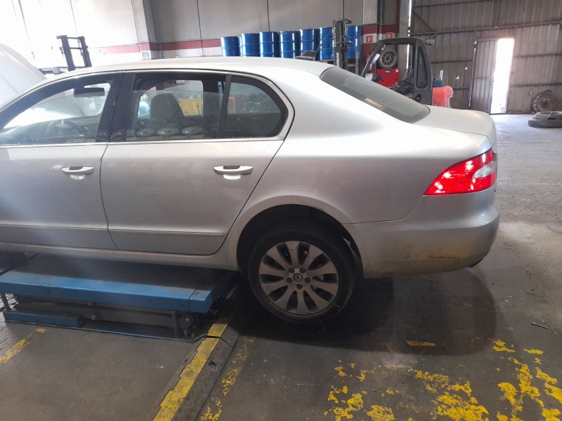 skoda superb ii (3t4) del año 2009
