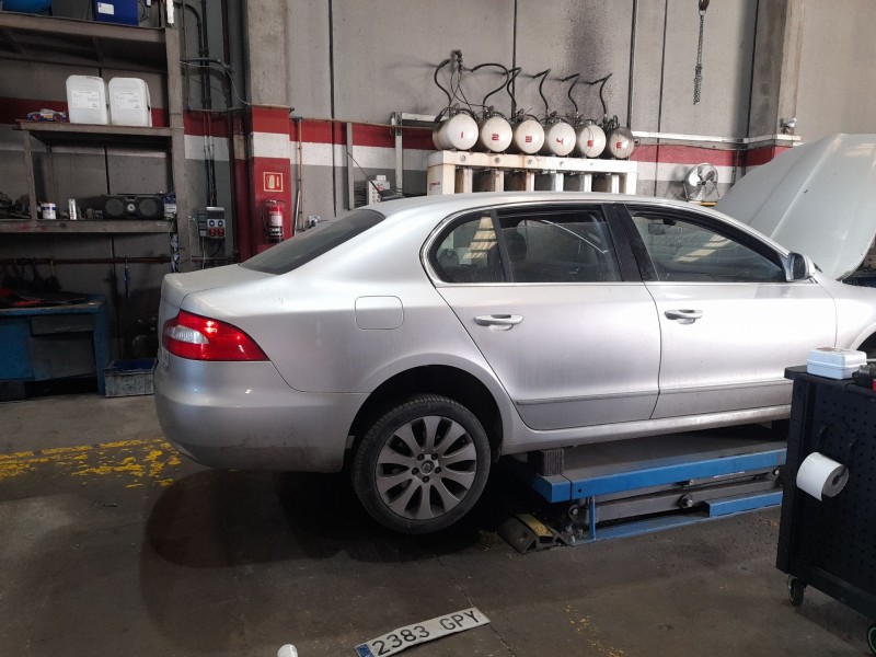 skoda superb ii (3t4) del año 2009