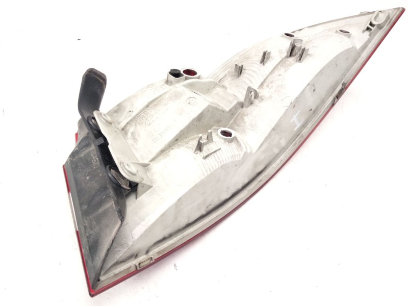 Recambio de piloto trasero izquierdo para skoda superb ii (3t4) 1.8 tsi 4x4 referencia OEM IAM 3T5945111  