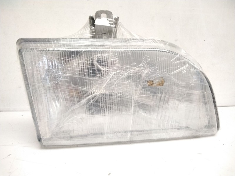 Recambio de faro derecho para ford fiesta berlina (dx) básico referencia OEM IAM 7071020  