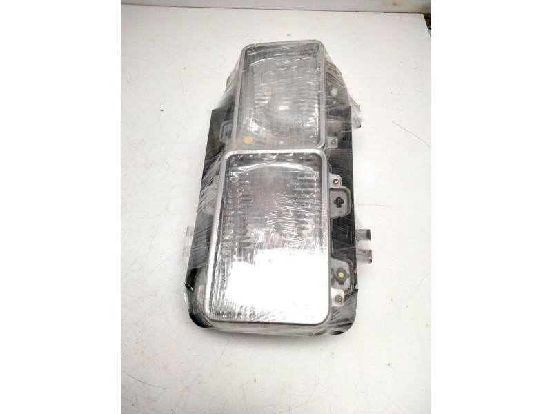 Recambio de faro izquierdo para ebro l35 perkins referencia OEM IAM 302121760 304118482 HELLA 24V