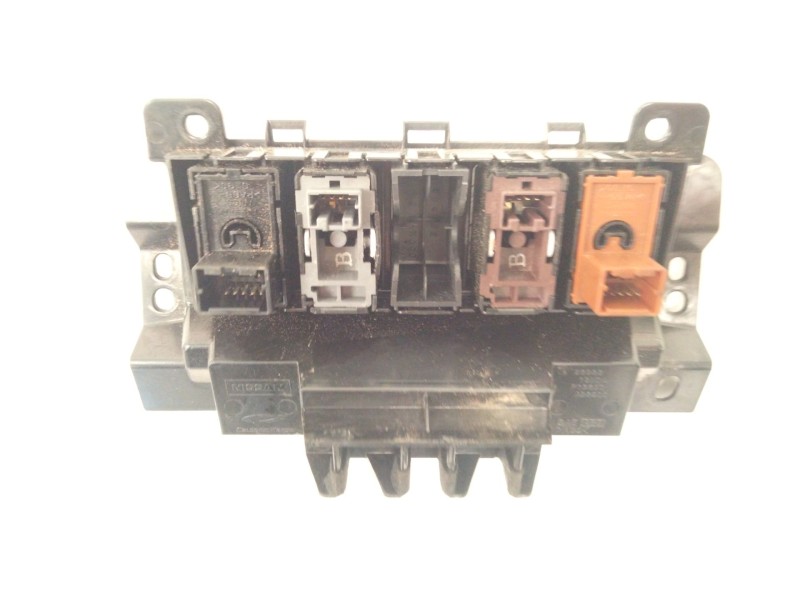 Recambio de interuuptor de calefaccion asientos para infiniti ex 30d referencia OEM IAM   