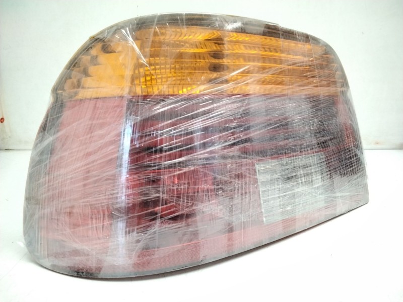 Recambio de piloto trasero izquierdo para bmw 5 (e39) 523 i referencia OEM IAM 008272019870  