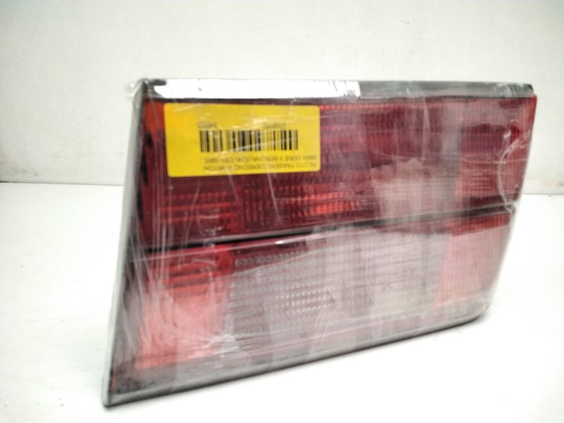 Recambio de piloto trasero derecho porton para bmw serie 5 berlina (e34) 535i referencia OEM IAM 1384012R  