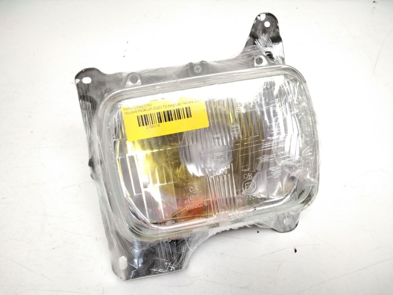 Recambio de faro derecho para nissan pick-up (d22) td king cab navara referencia OEM IAM 11023573  