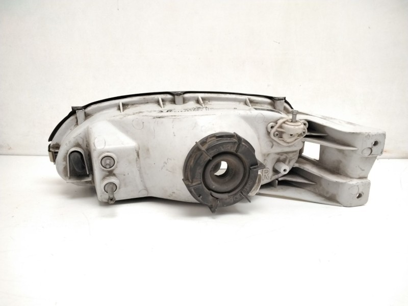 Recambio de faro derecho para nissan sunny (140y, 150y) 1.4 (hbl310) referencia OEM IAM ICHIKOH1433  