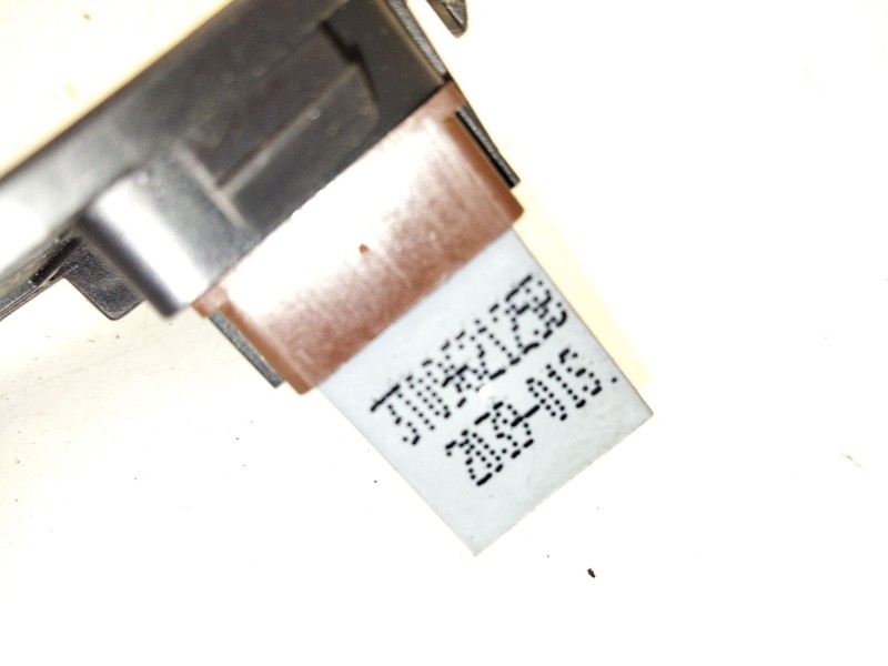 Recambio de pulsador cierre centralizado para skoda superb ii (3t4) 1.8 tsi 4x4 referencia OEM IAM 3T0962125  