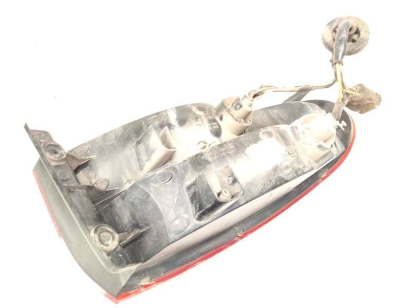 Recambio de piloto trasero derecho para daewoo lanos (klat) 1.5 referencia OEM IAM   